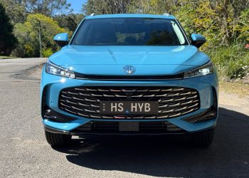 Seven things we like about the MG HS Hybrid+