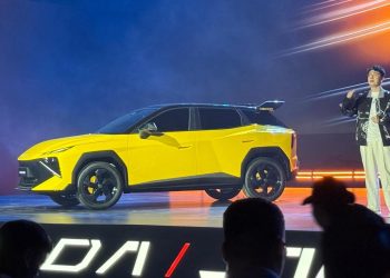 Omoda O4 Ultra is a hot hybrid statement from Wuhu