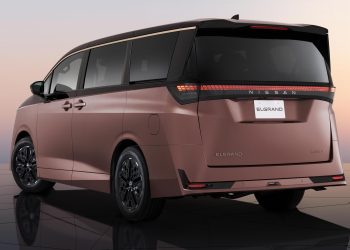 Nissan Elgrand: Luxury people mover redesigned with hybrid drivetrain