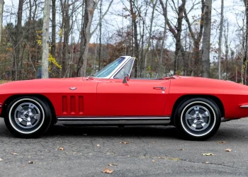 AutoHunter Spotlight: 1965 Chevrolet Corvette Convertible 327/300